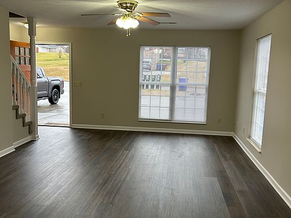 Living room - kitchen view