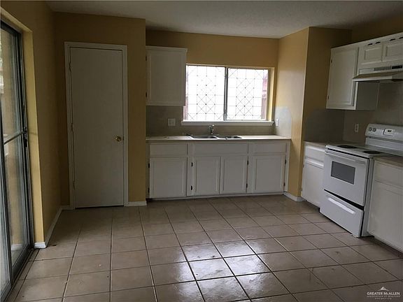 3rd image of 210 Northgate Ave