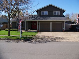 422 71st St, Springfield, OR 97478