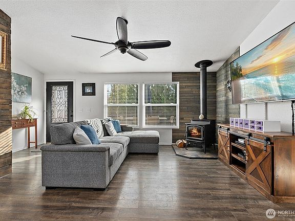 2nd image of 26497 Helmick Road