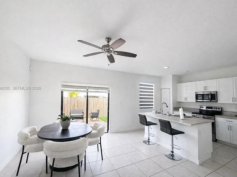 12767 SW 230th Ter — Photo 6