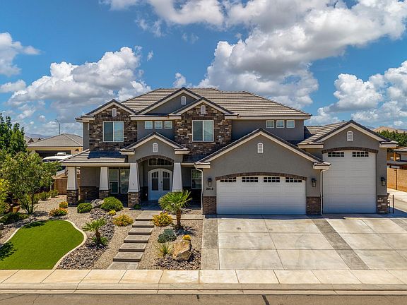 2nd image of 3012 S Poplar Ln