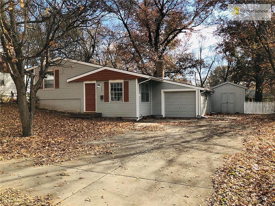 1st image of 205 Brookside Dr