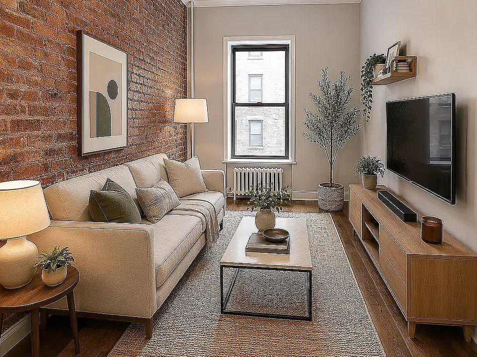 1st image of 239 W 14th St #3E
