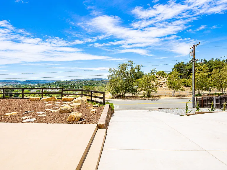14131 & 14137 Tierra Bonita Rd — Photo 23