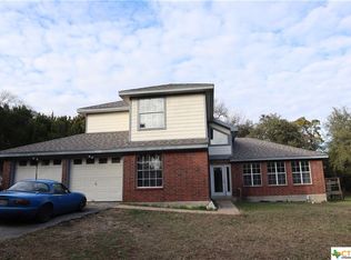 975 Flaman Rd, Canyon Lake, TX 78133