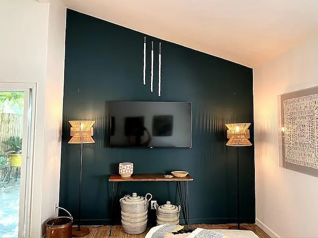 860 E Camino Parocela — Photo 1