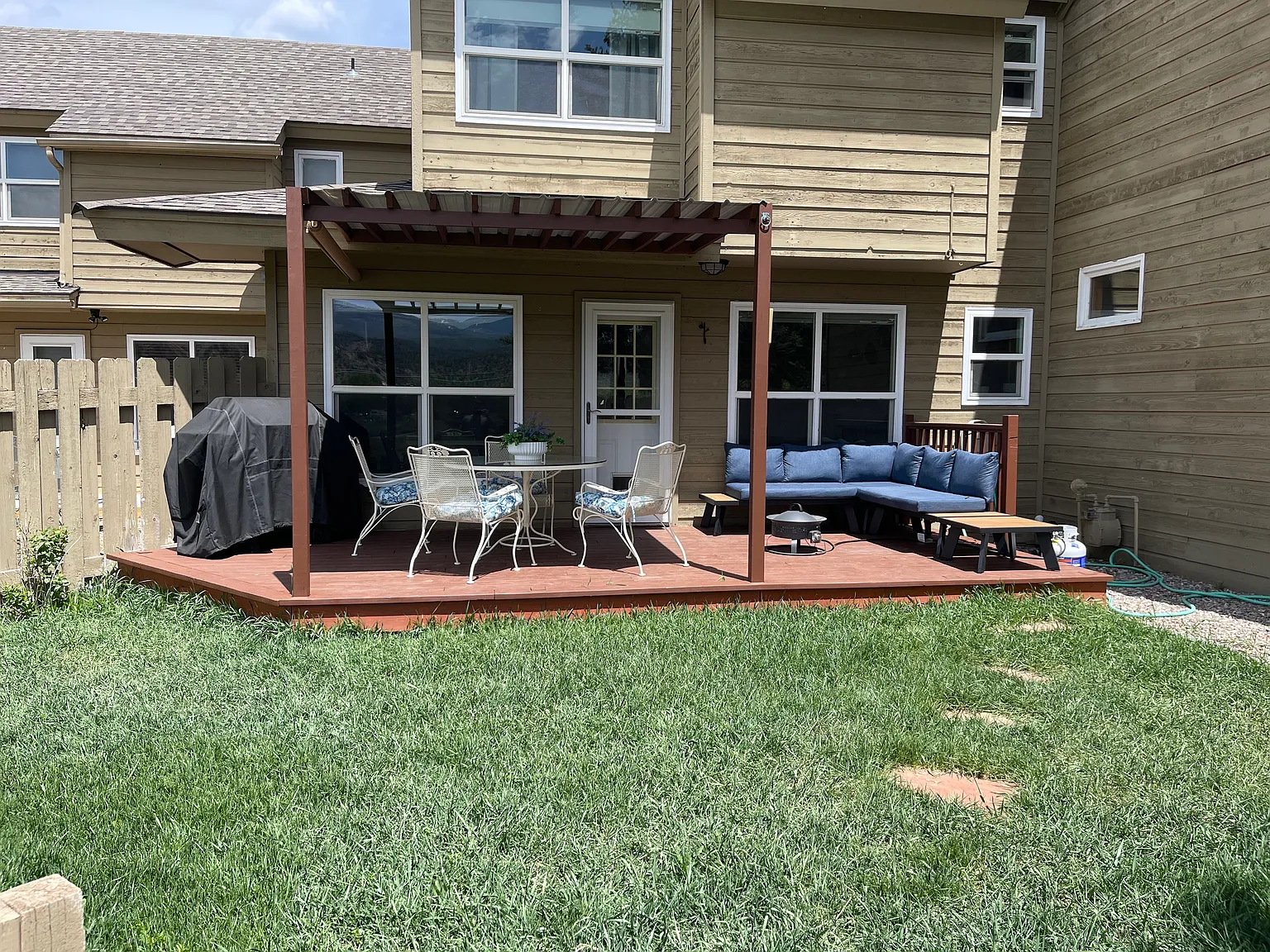 723 Shorthorn Dr — Photo 2