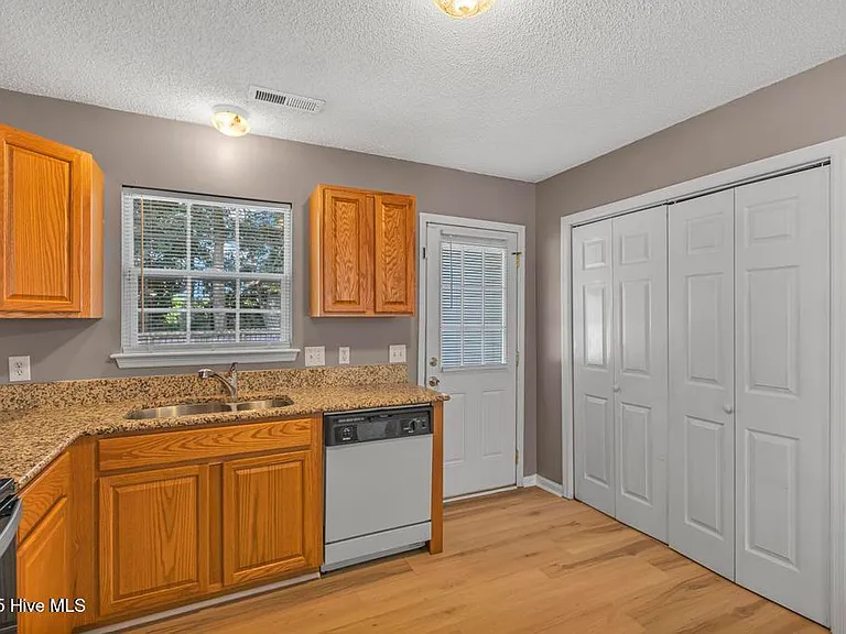 1081 W Pueblo Dr — Photo 7