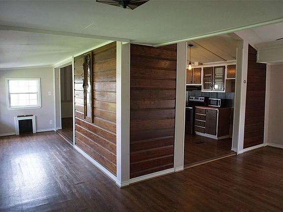 4th image of 8989 Gladewood St