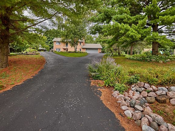 4th image of W2628 Copperhead LANE