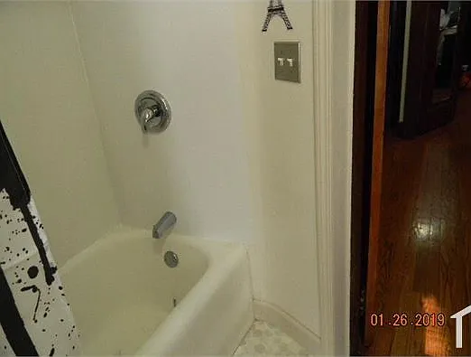 2111 Slauson Ave — Photo 4