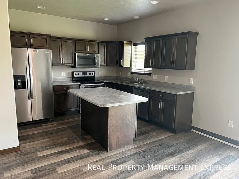 5904 S Bounty Pl — Photo 2