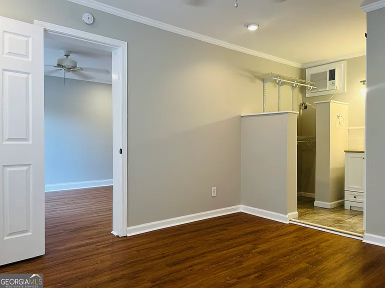 128 S Main Ave #9 — Photo 7