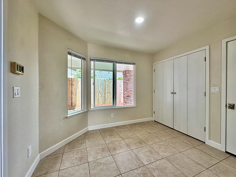 9320 Trenholm Dr — Photo 5
