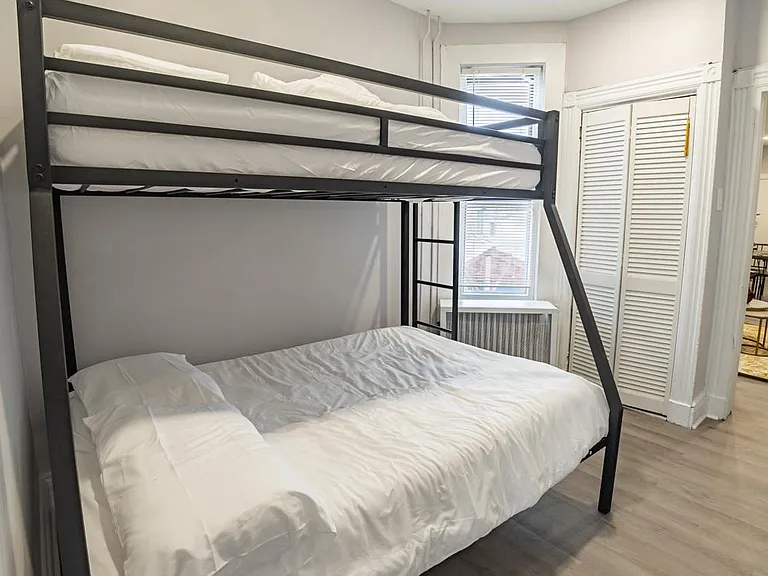 62 Van Buren St #3 — Photo 4