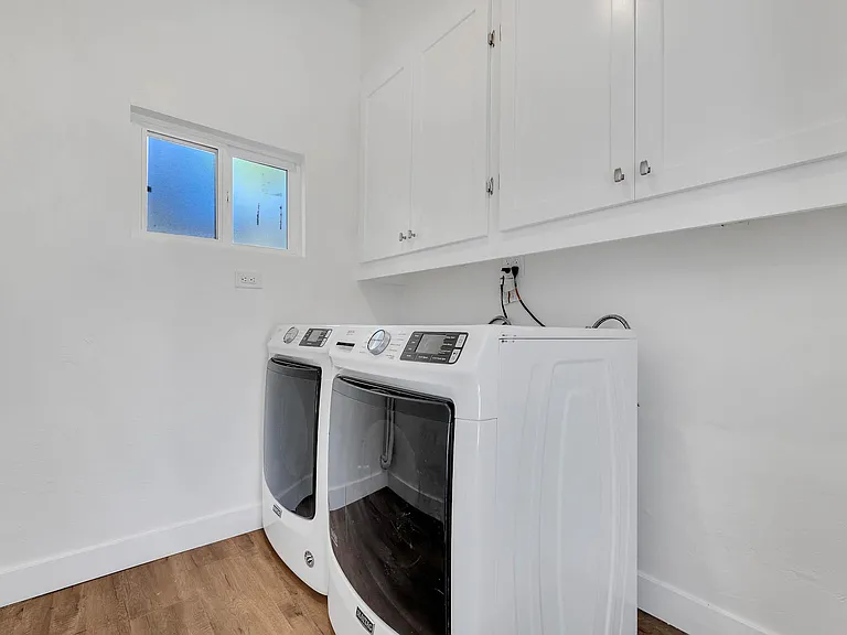 5338 Campo Rd — Photo 16