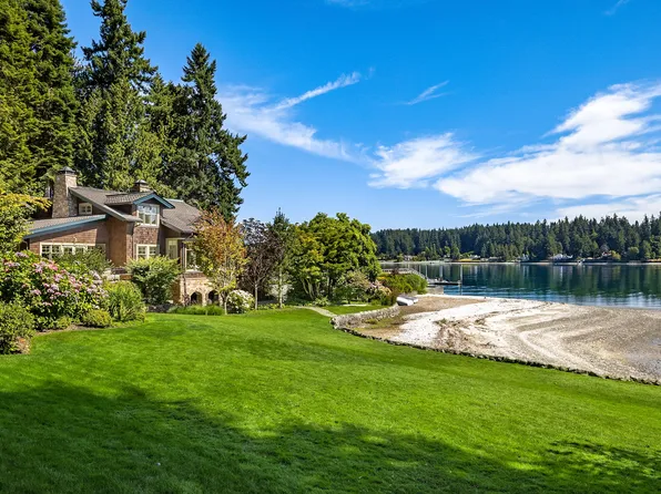 12269 Arrow Point Dr NE, Bainbridge Island, WA 98110
