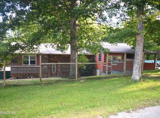 136 Windcrest Dr, Jamestown, TN 38556