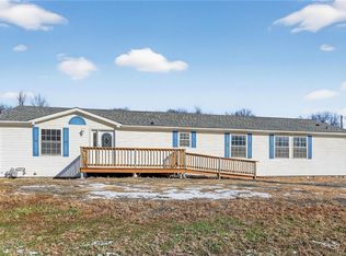 14746 Metro Ave, Bonner Springs, KS 66012