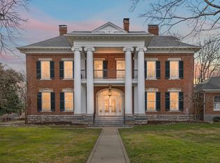 160 Elm St, Versailles, KY 40383