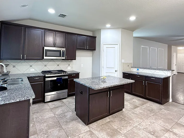 3728 Holly Brook Dr — Photo 10