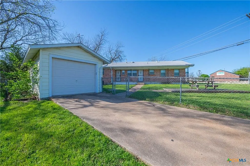 801 Terrace Dr, Killeen — Photo 3