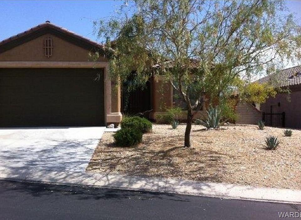 1st image of 2820 Esmerelda Dr