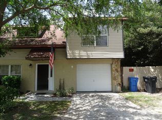 701 Gasparino Ct, Seffner, FL 33584