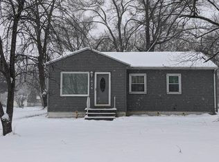 626 Anthony St, Waterloo, IA 50707