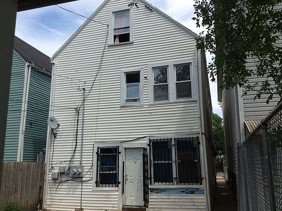 3rd image of 5434 S Winchester Ave