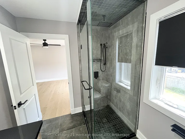4 Keswick St — Photo 21