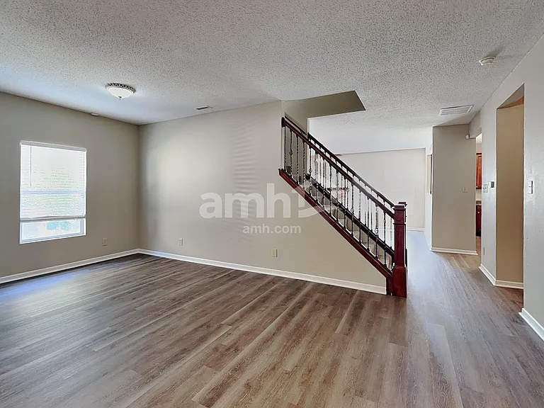 15192 Beam St — Photo 7