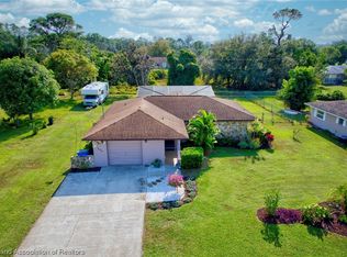 225 Sunnybrook Ln, Lake Placid, FL 33852