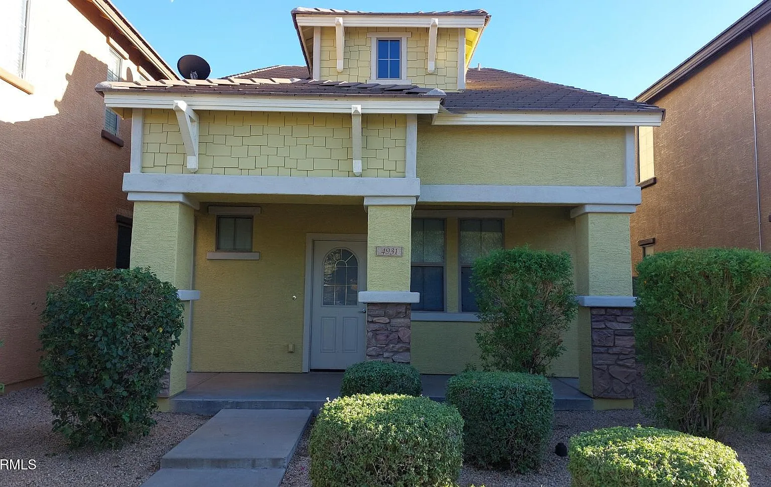 3 bed, 2.5 bath, 1201 sqft, $2,100 — Photo 1
