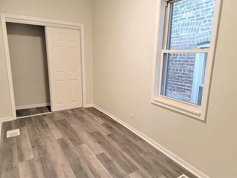 3453 S Lituanica Ave — Photo 13