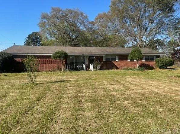 1700 E University St, Magnolia, AR 71753