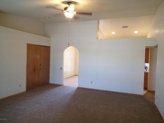 3rd image of 2878 Canyon View Dr