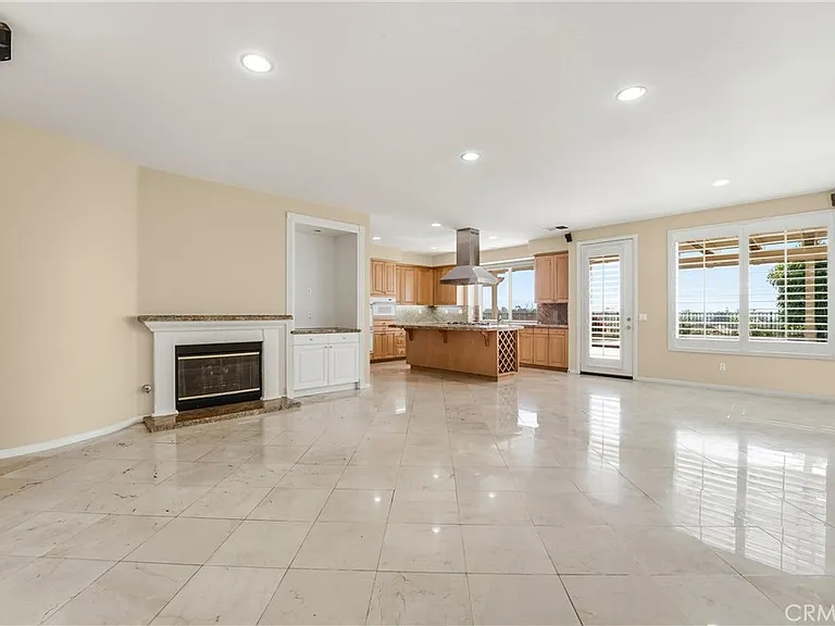 2536 Brennen Way — Photo 7