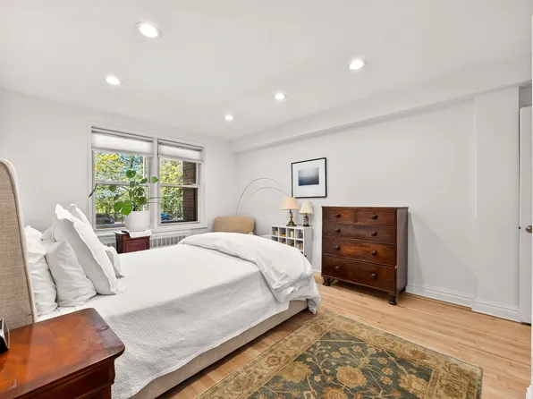 9801 Shore Road image 14 of 19