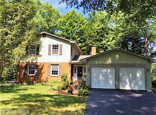 9916 Rand Dr, Burke, VA 22015