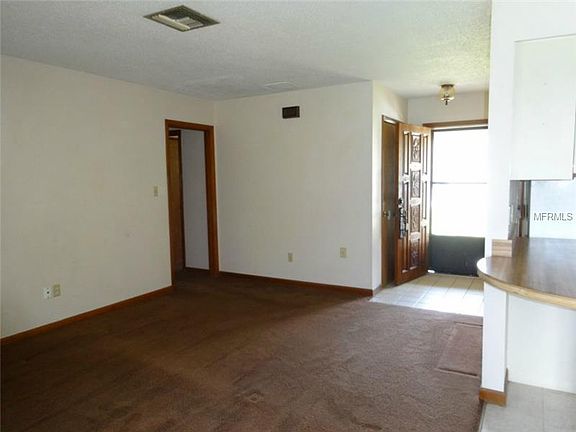 5th image of 1716 Jasper Dr