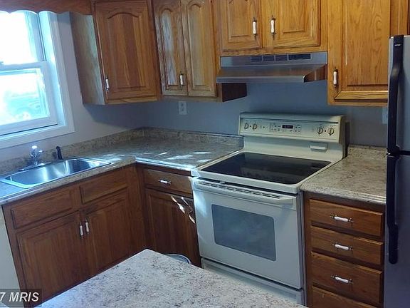 3rd image of 4547 Casablanca Ct