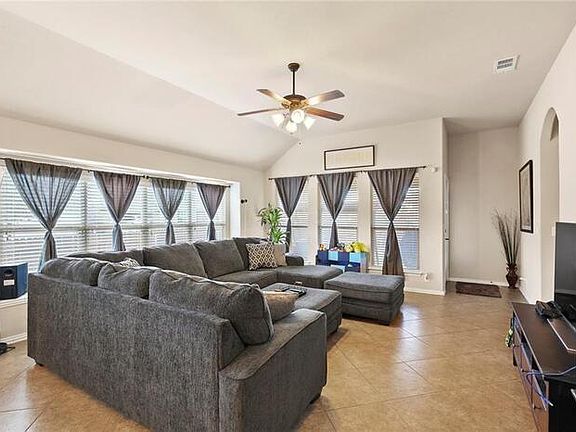 4th image of 2601 Waterdance Dr