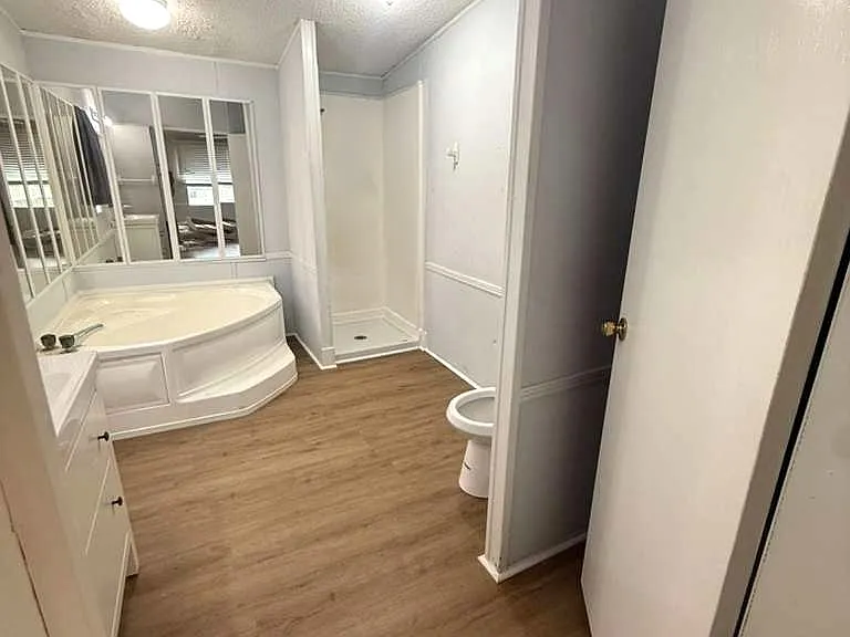 112 Josie Ct — Photo 8