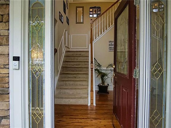 2nd image of 1728 Hampton Chase Cir