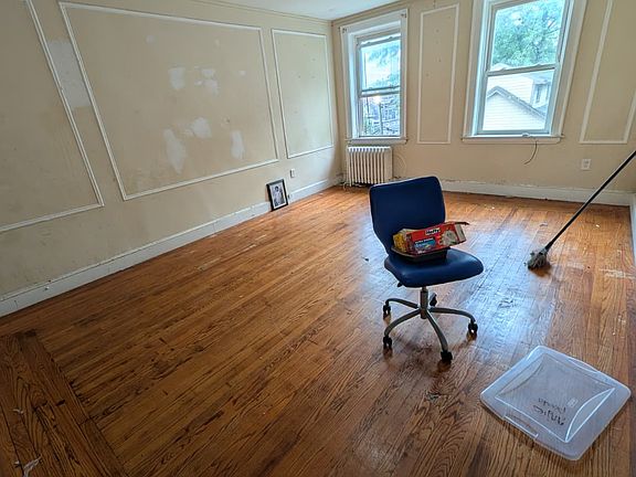 5th image of 34 Hotchkiss St #Cc1