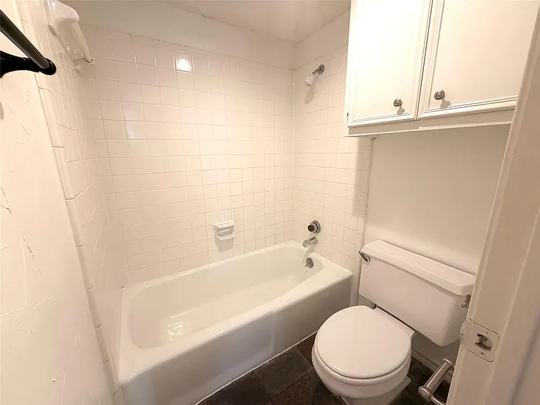 2508 W 12th St #304 — Photo 13