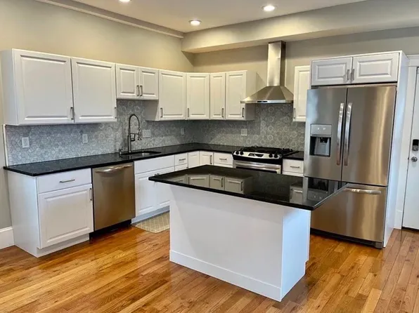 16 E Cottage St APT 1, Boston, MA 02125