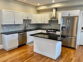 16 E Cottage St, Boston, MA